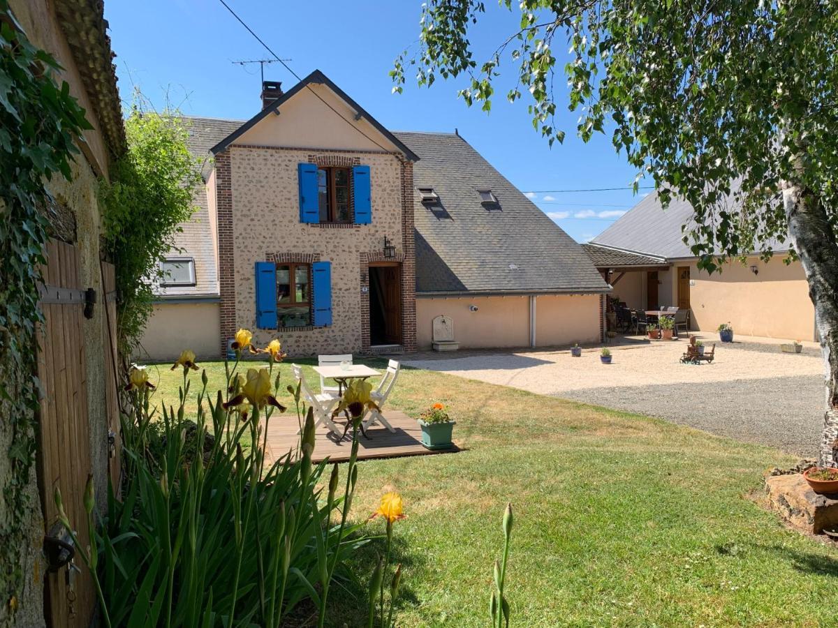 Les Logis Du Breuil Bed and Breakfast Marchéville Exteriör bild