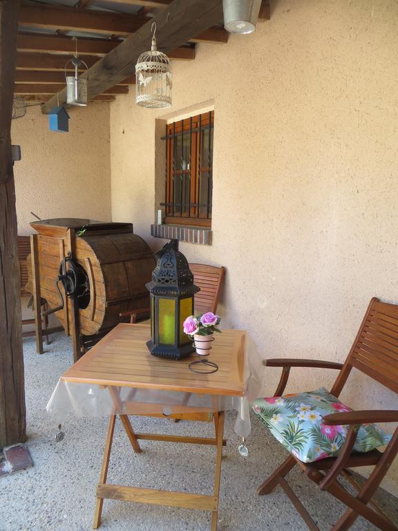 Les Logis Du Breuil Bed and Breakfast Marchéville Exteriör bild