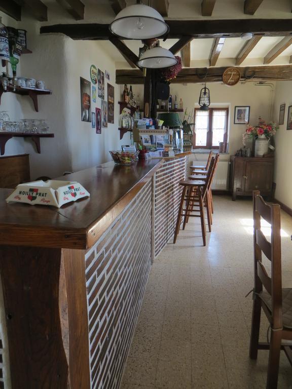 Les Logis Du Breuil Bed and Breakfast Marchéville Exteriör bild